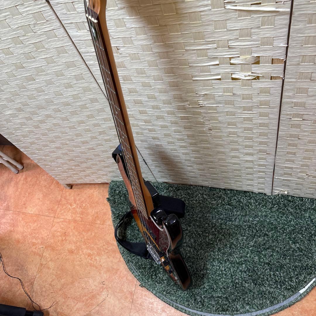 a8 mavis メイビス サンバー エレキベース