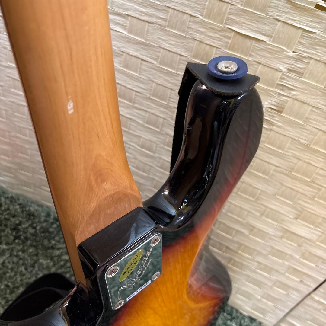 a8 mavis メイビス サンバー エレキベース