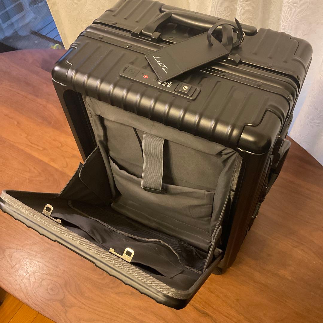 リベティ多機能キャリーケース マットブラックSサイズ