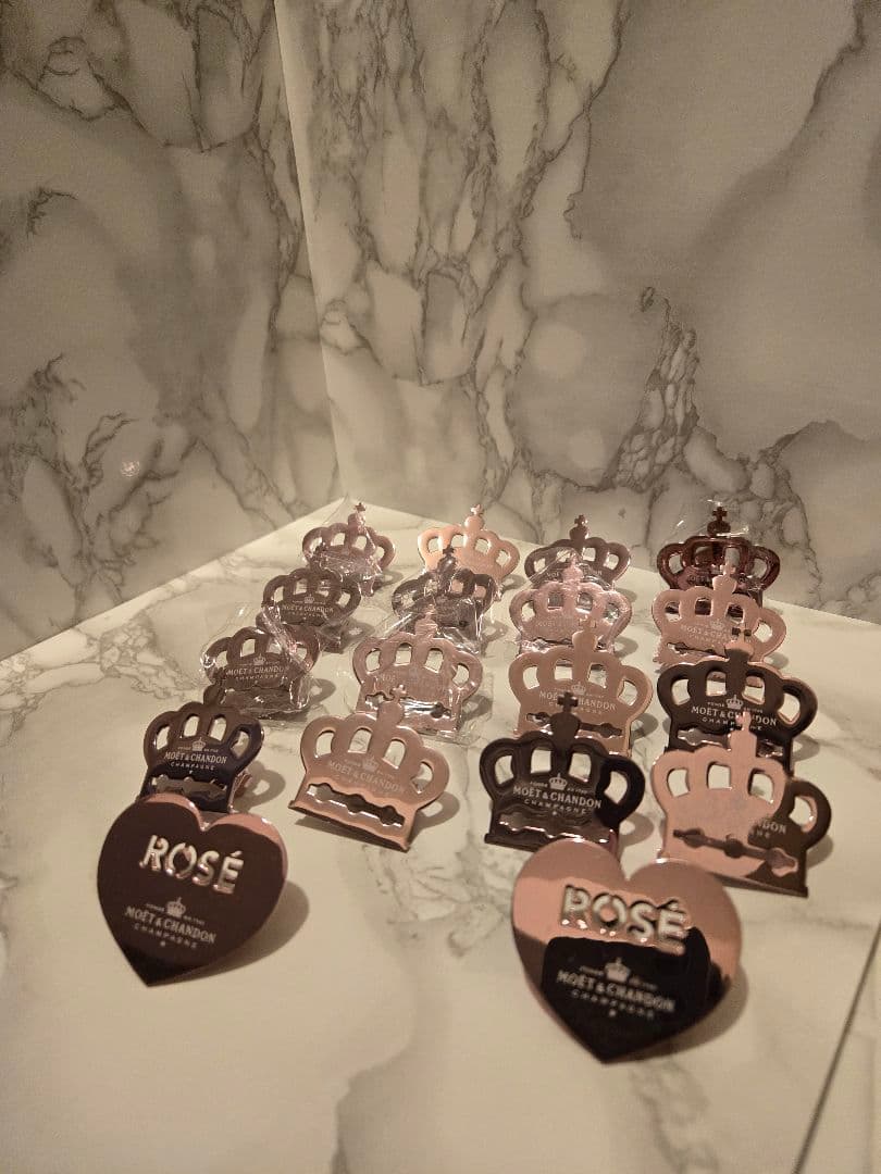 MOET&CHANDON ハート&クラウンクリップ　非売品　ノベルティー