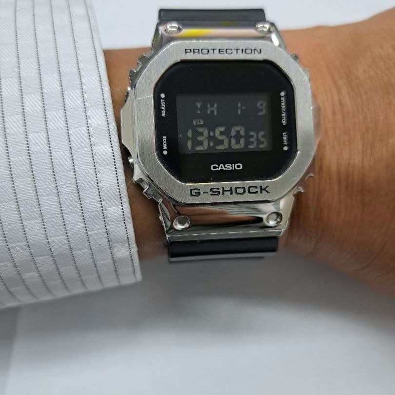 【完売品】G-SHOCK ジーショック GM-5600 1JF シルバーベゼル