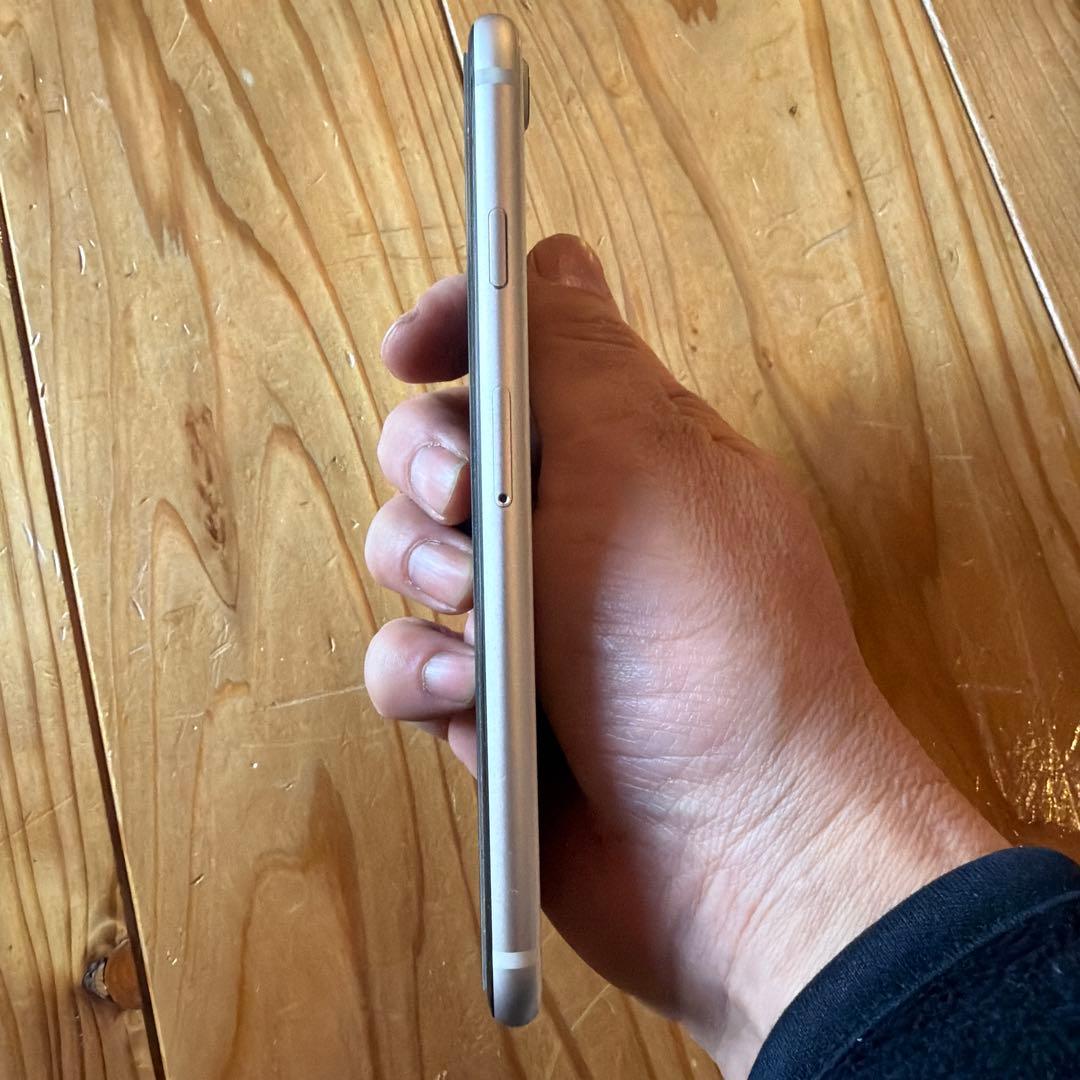 iPhone SE3 第3世代 128GB 90% ホワイト　ケース付き