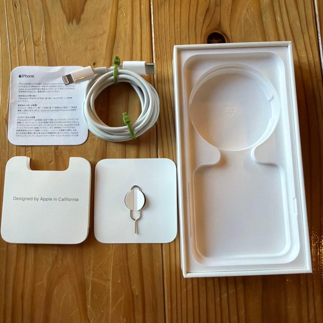 iPhone SE3 第3世代 128GB 90% ホワイト　ケース付き