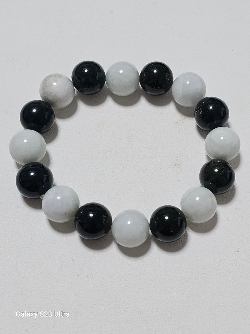 出雲瑪瑙１２mmと糸魚川翡翠１２mmのブレスレット