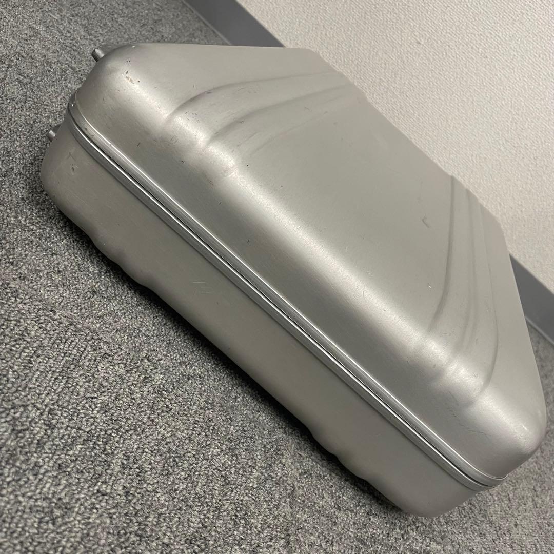 ゼロハリエバートン Elite by Zero アタッシュケース シルバー