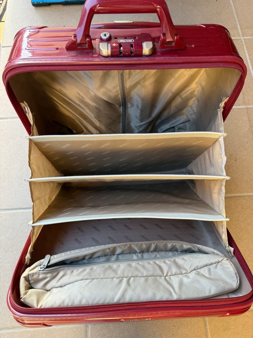 廃盤 リモワ レッド アタッシュ ビジネス キャリーケース ビジネストローリー