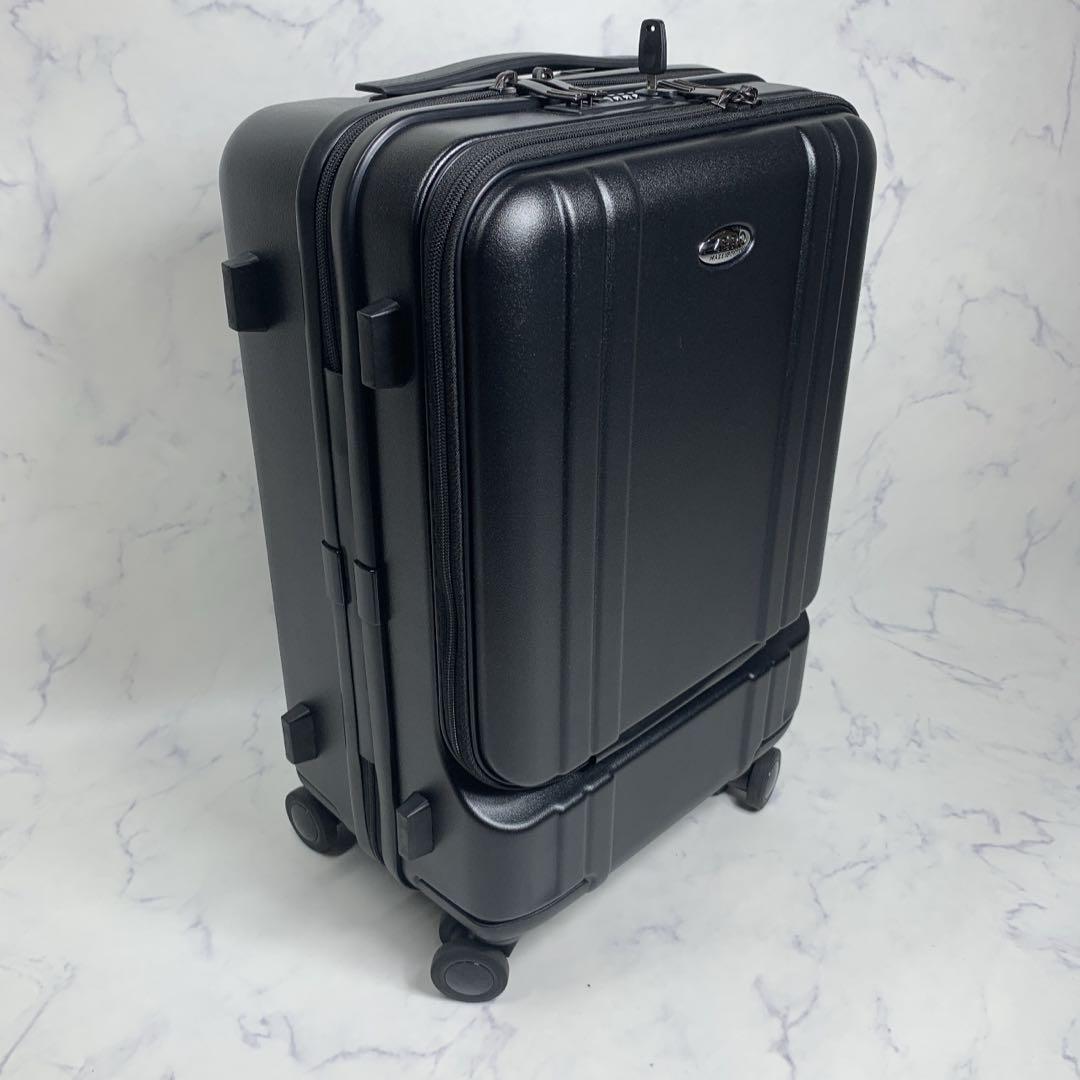 【新品近】ZERO HALLIBURTON キャリーケース　機内持ち込み可