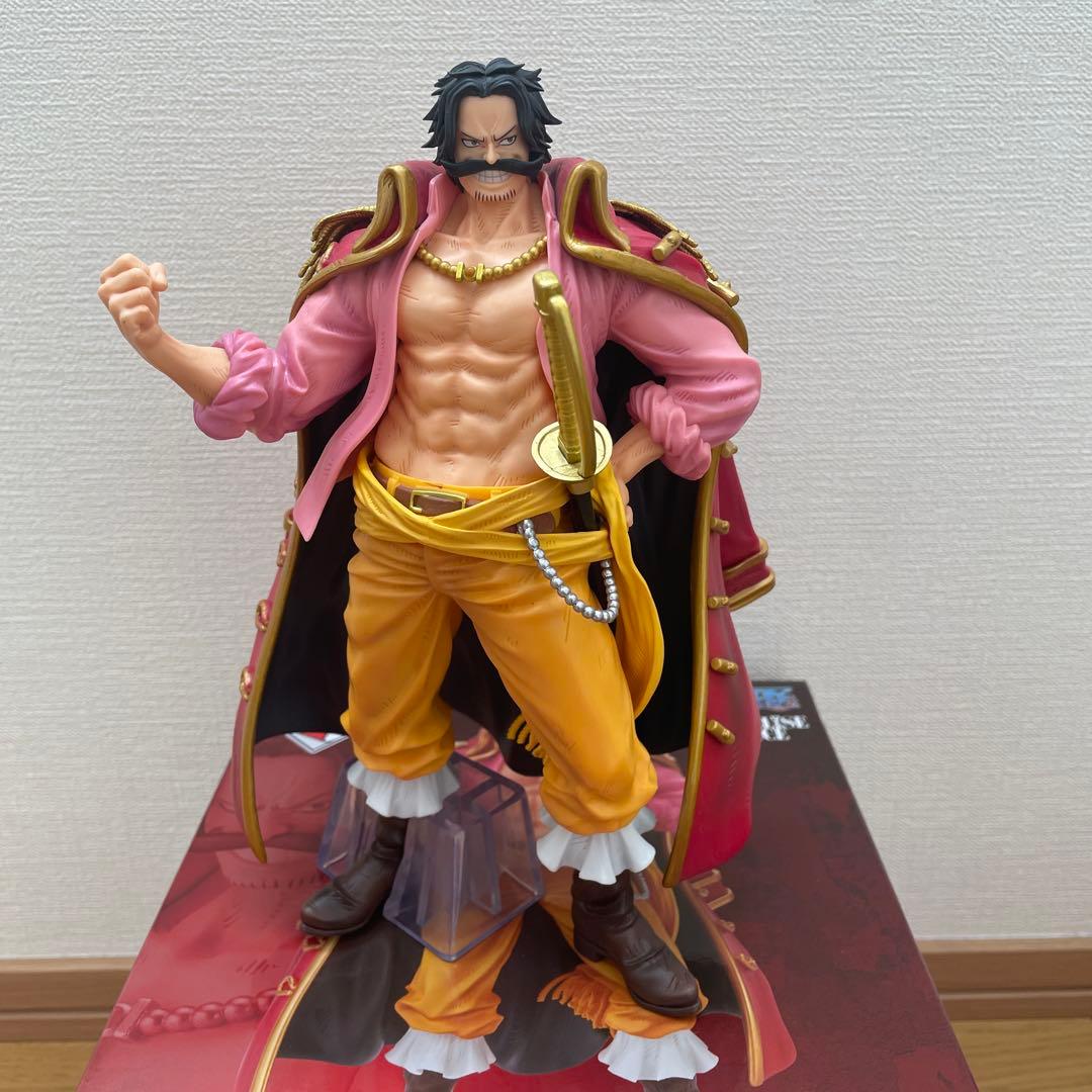 ロジャー海賊団　フィギュア