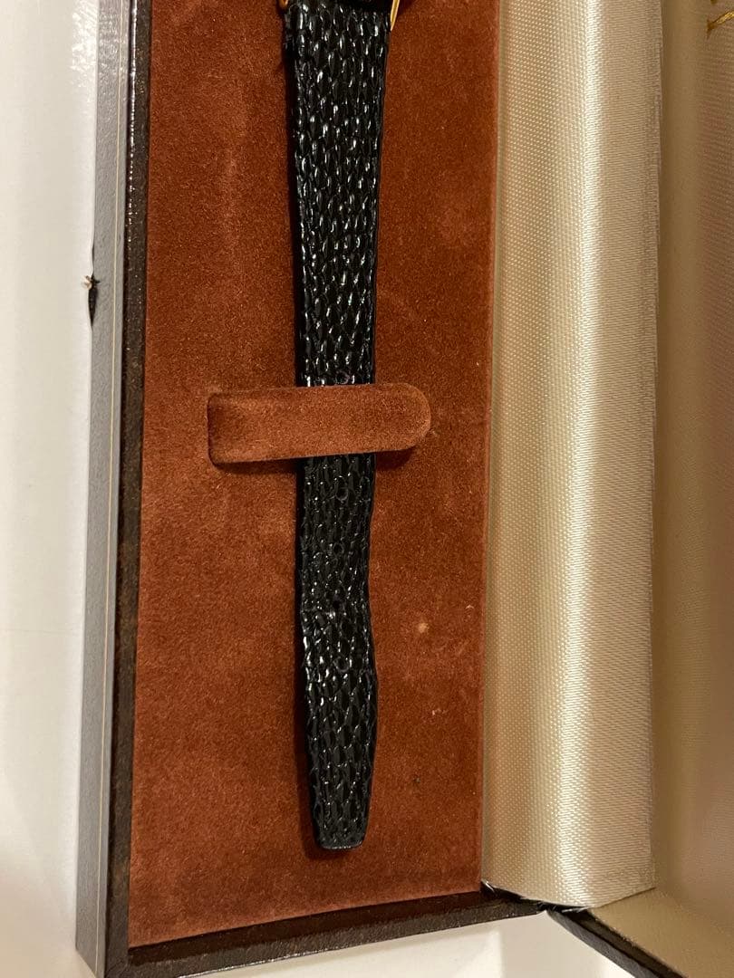 【ケース付き】GUCCI レディース 時計 ゴールド ブラック