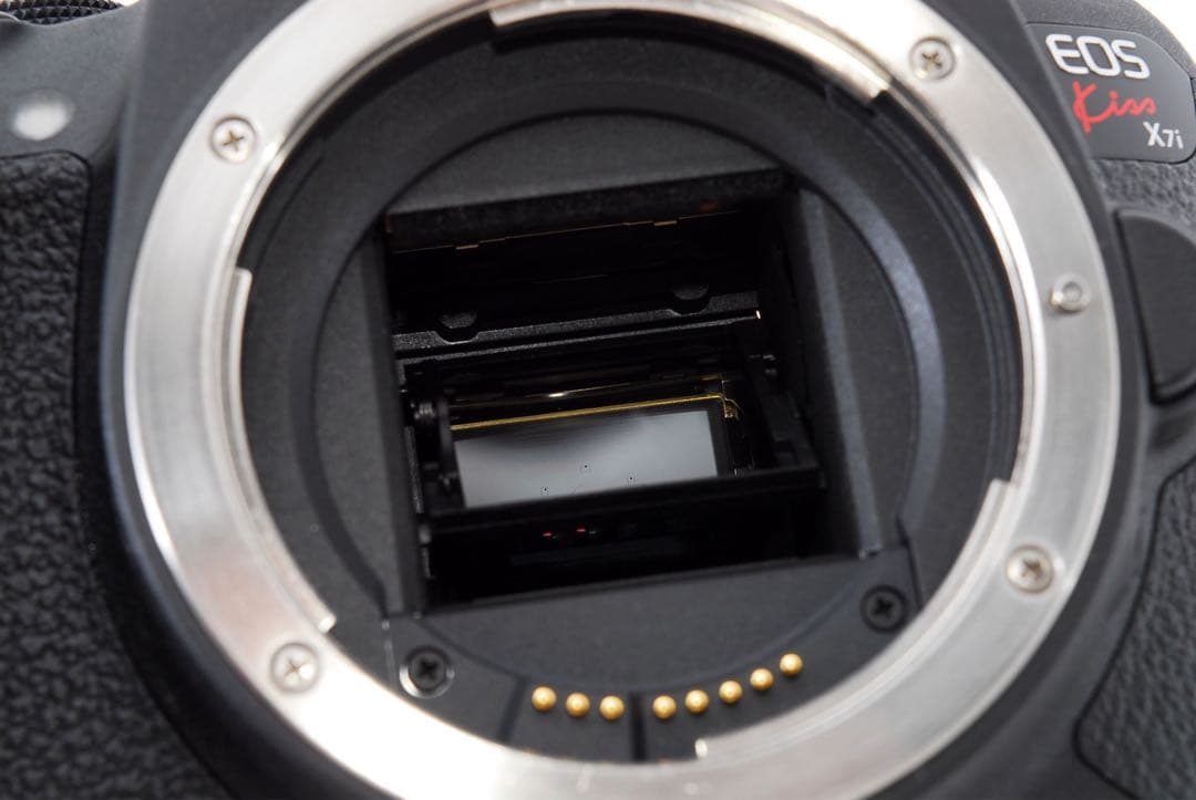 デジタル一眼レフカメラCanon kiss x7i標準&望遠ダブルレンズセット