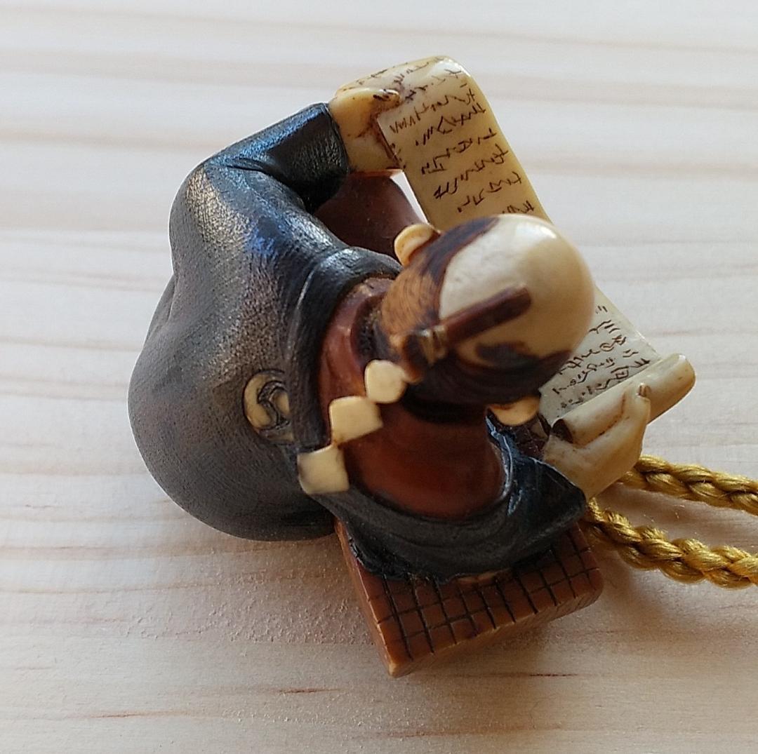 春井恒眠作　紀伊高野山玉川蒔絵印籠　人物根付