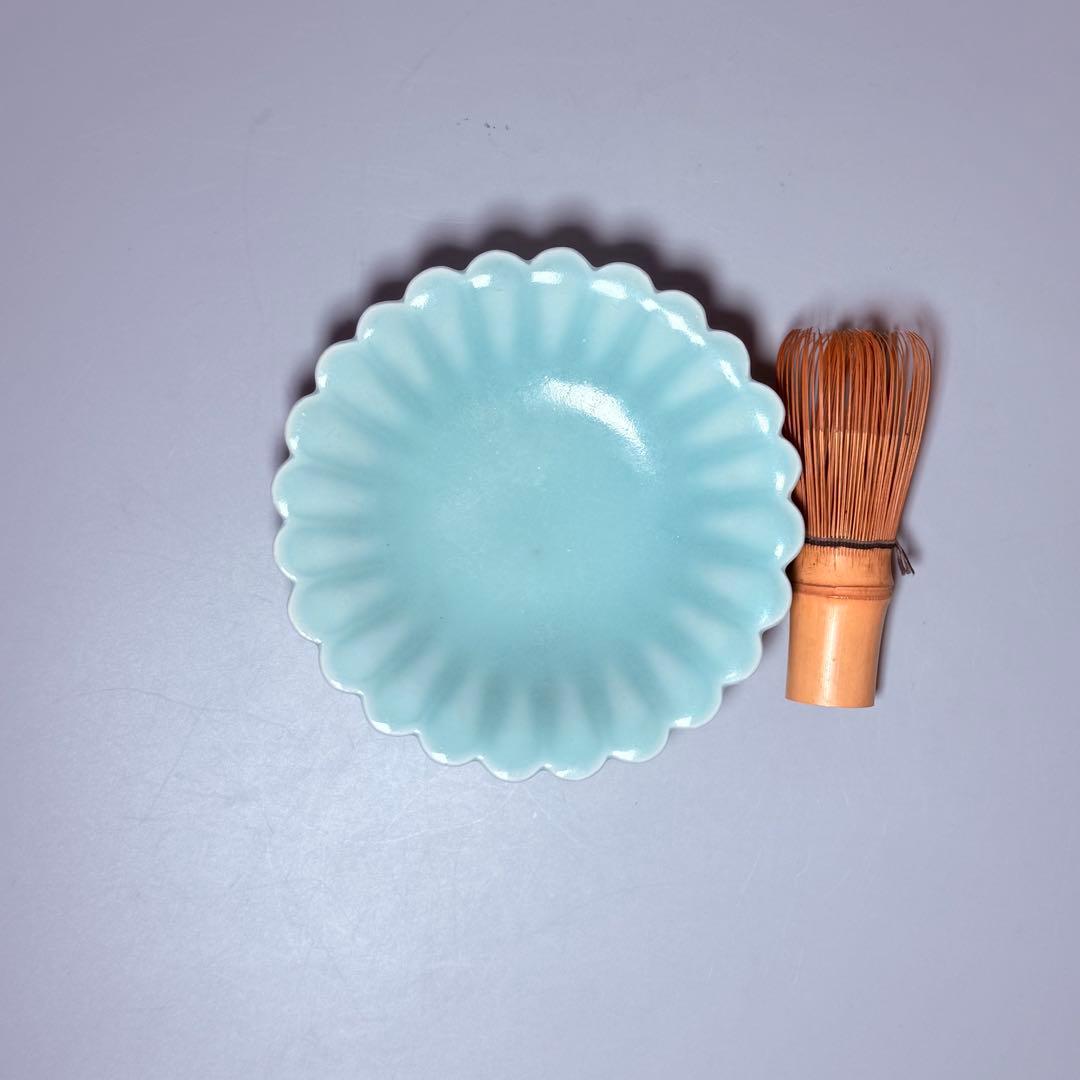 後期　鍋島青磁　江戸中期～末期　青磁菊花形皿　納箱付　同手　図録掲載品