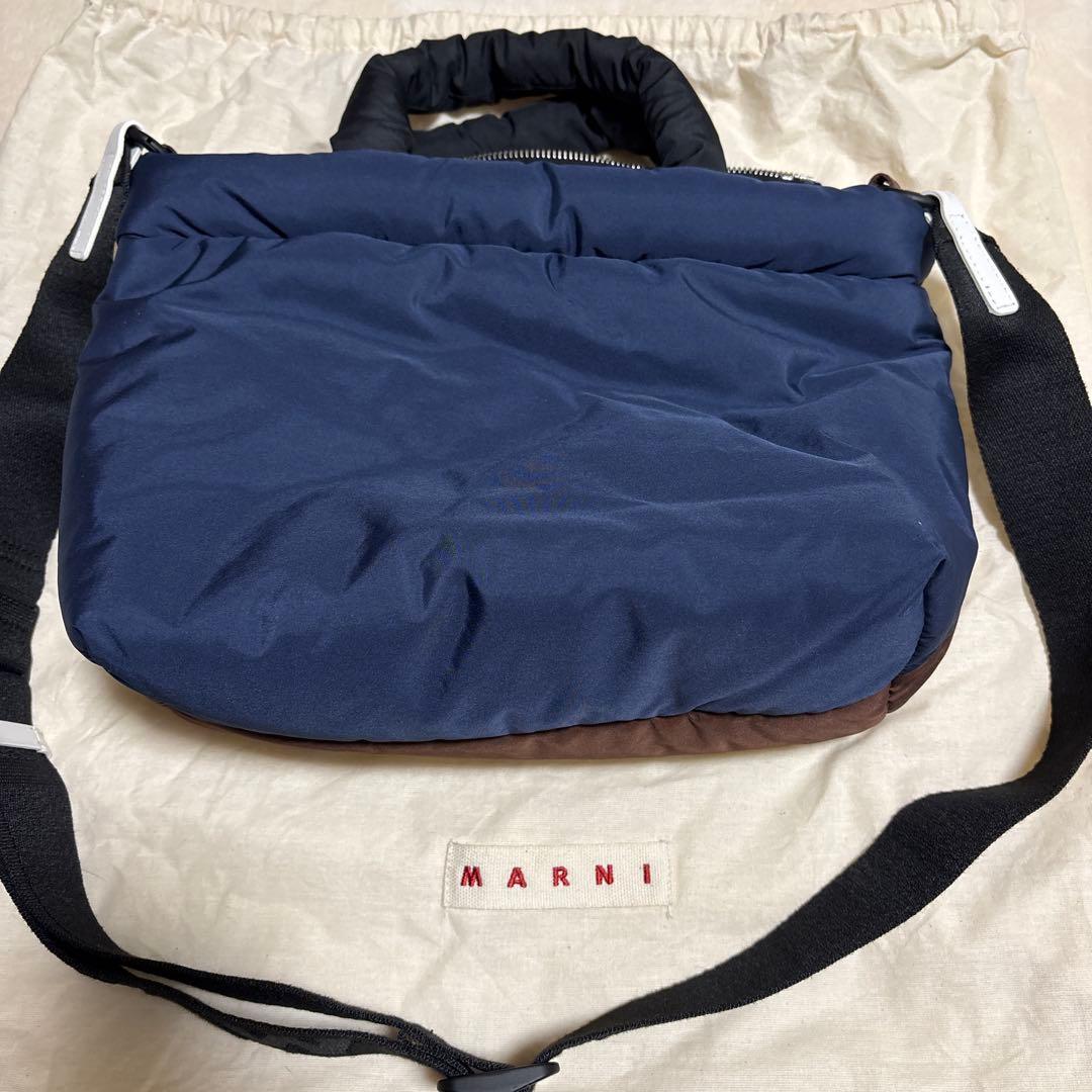 MARNI パフショルダーバッグ