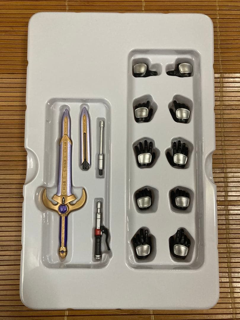 S.H.Figuarts 真骨彫 クウガ タイタン & ライジングタイタン