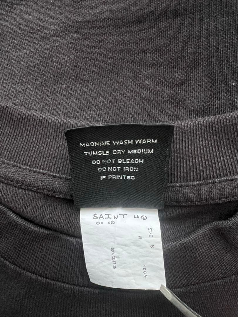 SAINT Mxxxxxx Tシャツ