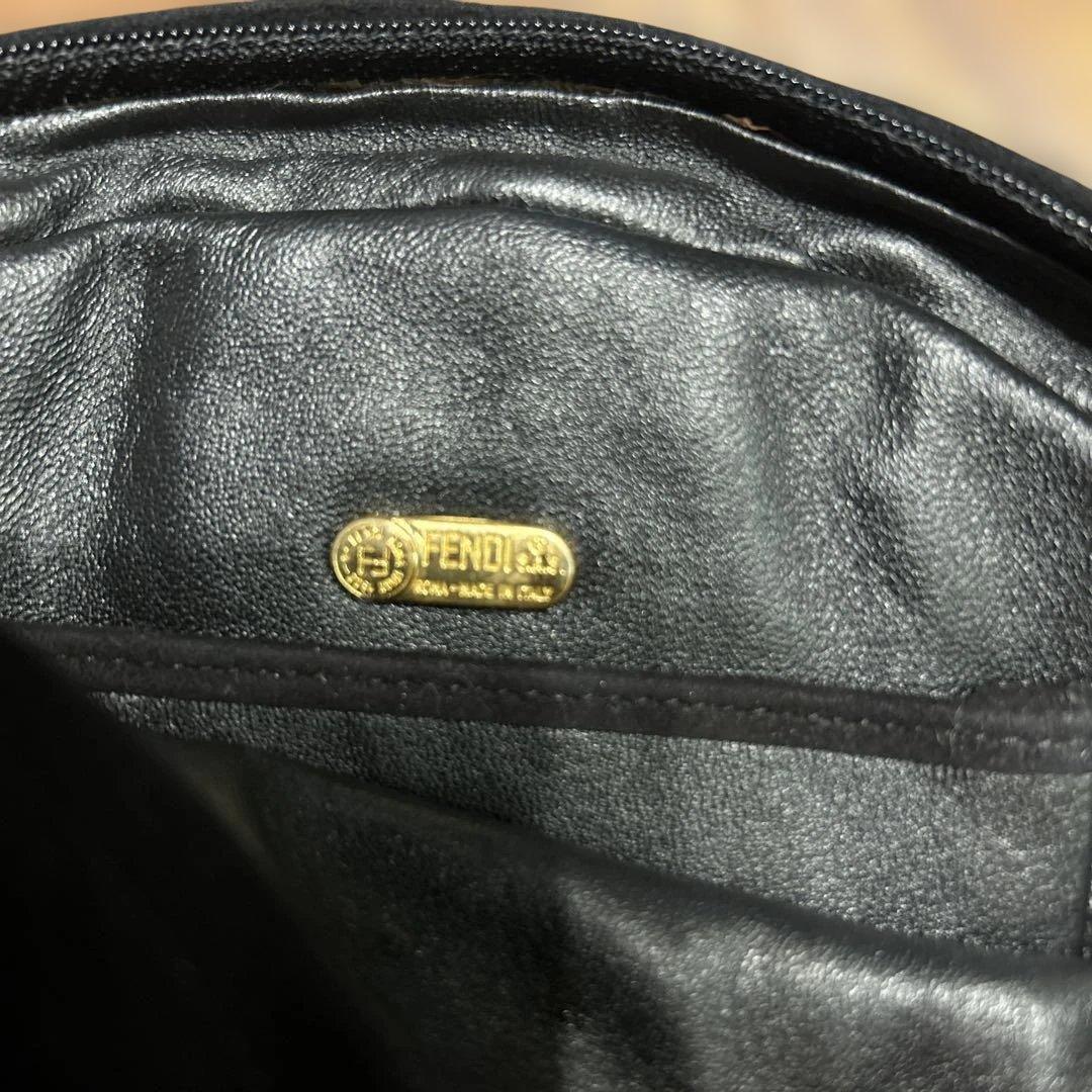 FENDI ブラックスエードパーティーバッグ