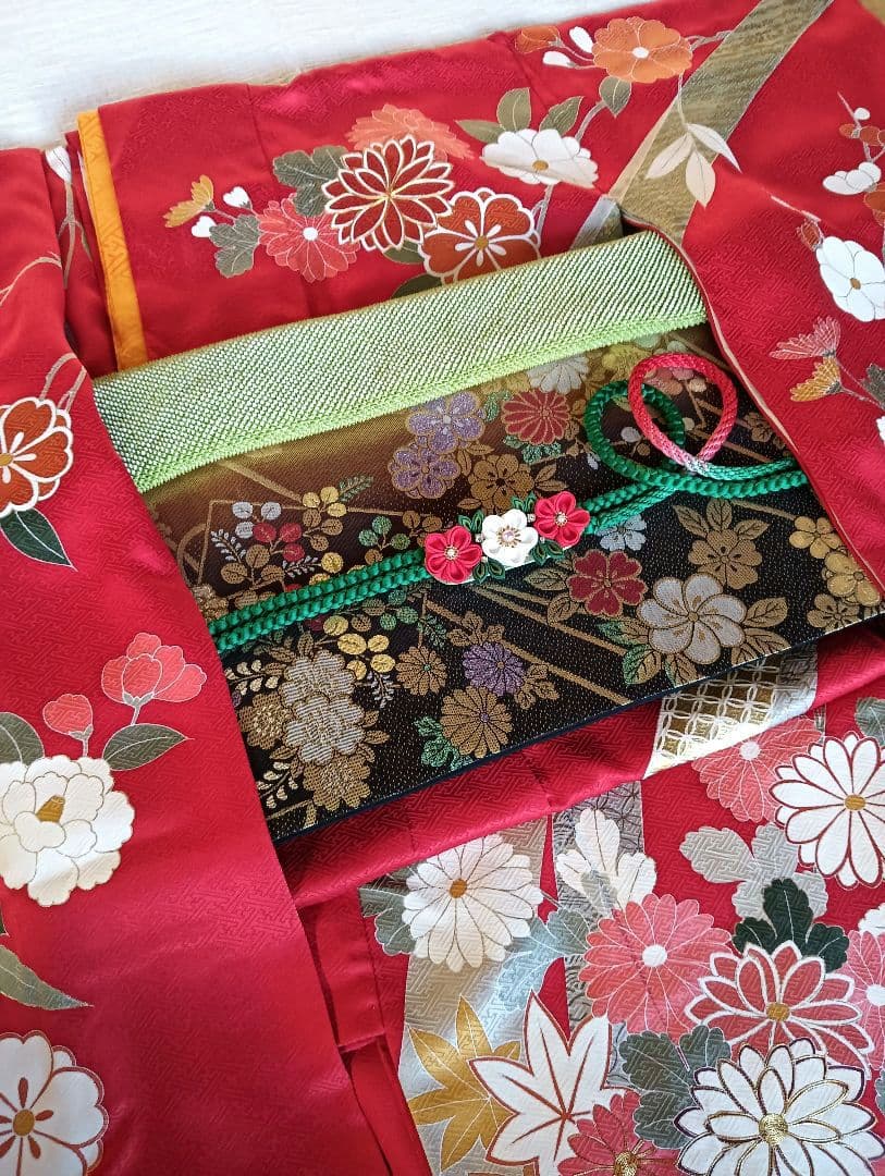 華やか振袖フルセット　赤　古典柄　金駒刺繍　身丈161.5 裄 65　お値打ち