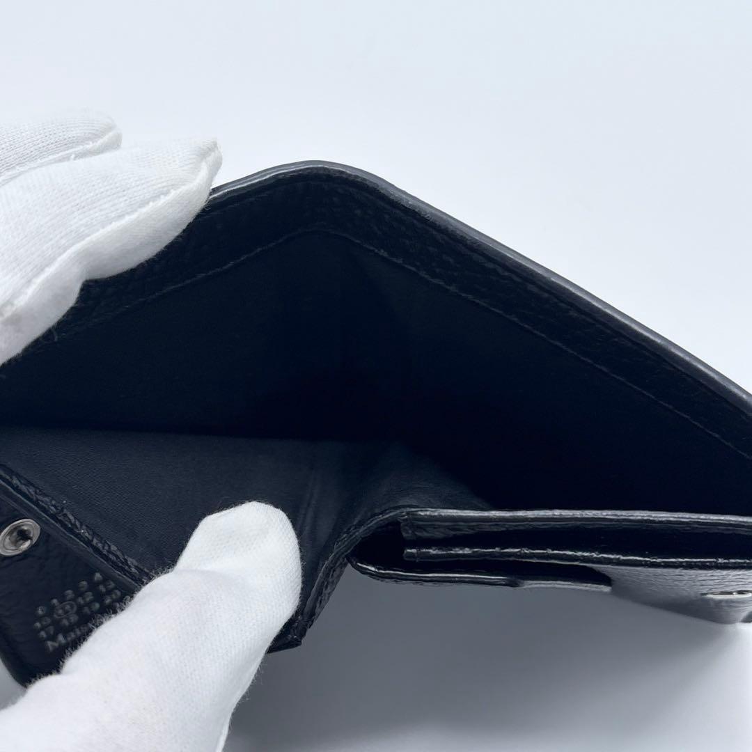 美品✨ メゾンマルジェラ　2つ折り財布 4ステッチ ペブルレザー シボ革