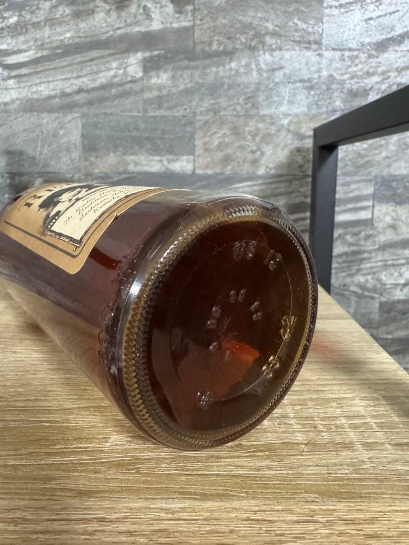 Rebecca レベッカ 10年 ケンタッキー・ストレート・バーボンウイスキー