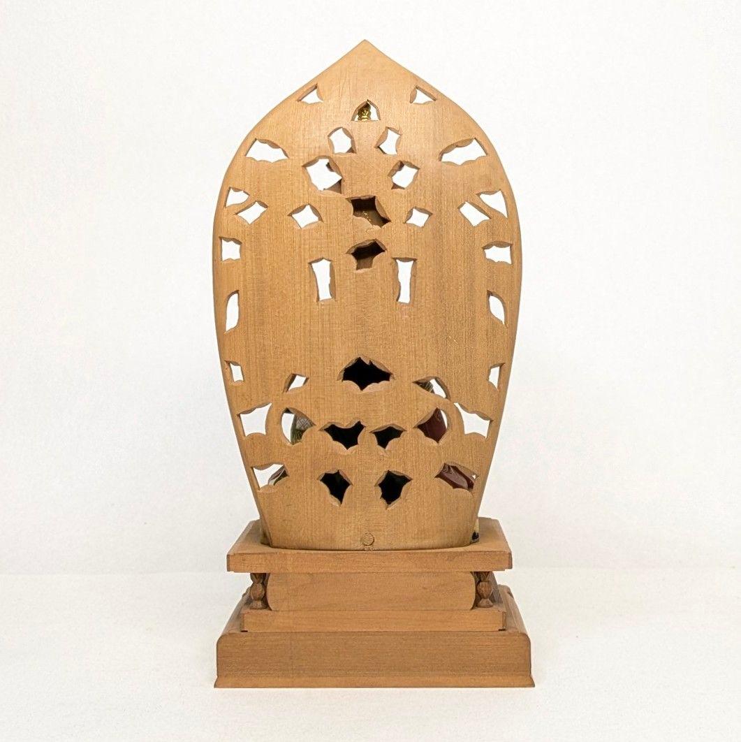 【フォロー割・新品】 三宝尊付き日蓮聖人　彩色　紅檀　総高さ約22.5㎝　日蓮