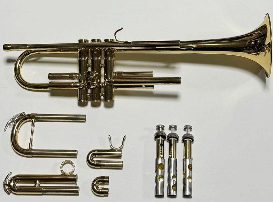 お値打ち！【美品】SELVA トランペット　ゴールド