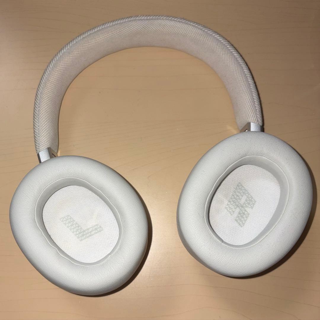 JBL LIVE 770NC ワイヤレスヘッドホン ホワイト 収納袋付き