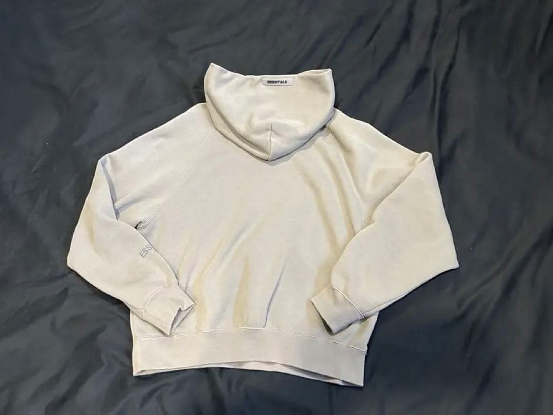 ESSENTIALS カーキパーカー フード付き　XXS
