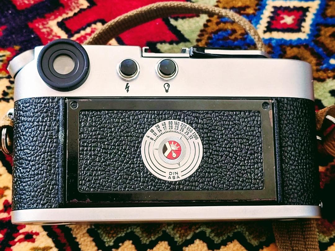 Leica M4 シルバークローム クラシック フィルムカメラ
