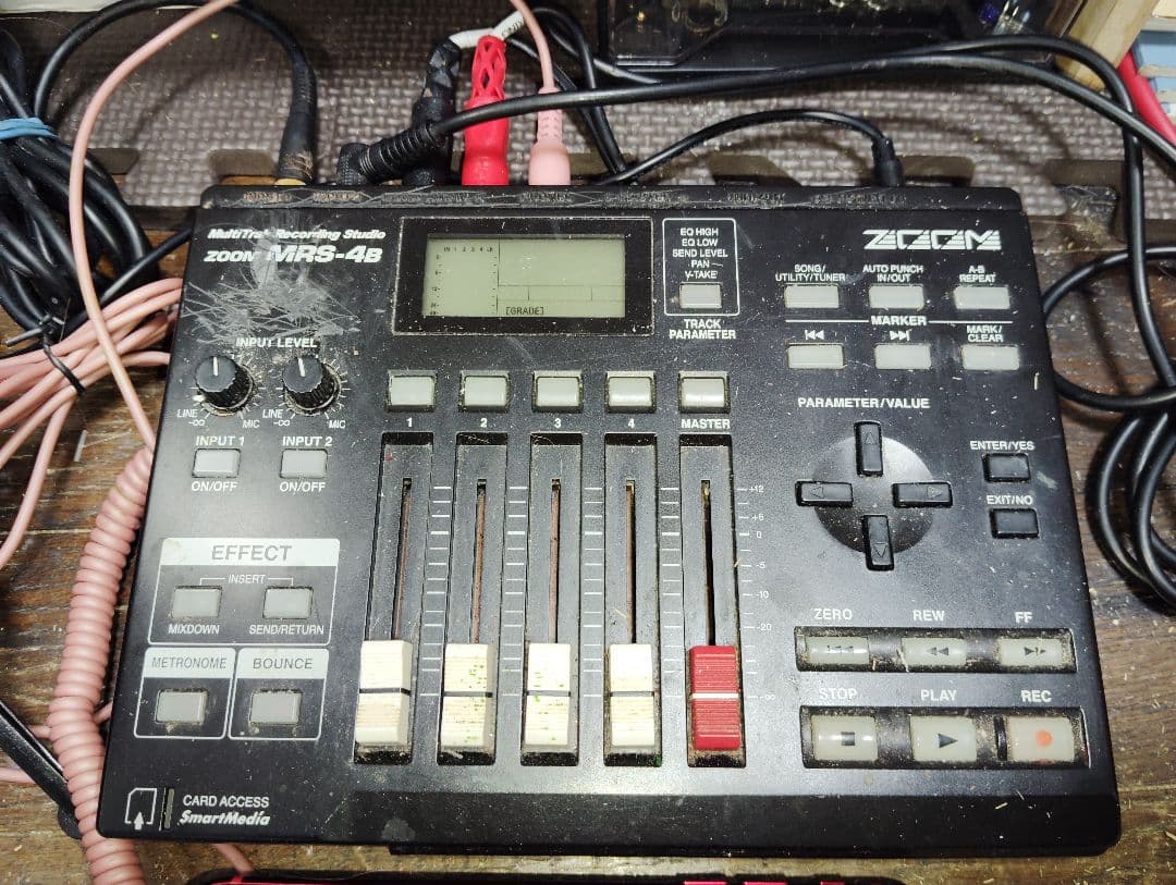 ZOOM MRS-4B マルチトラックレコーダー
