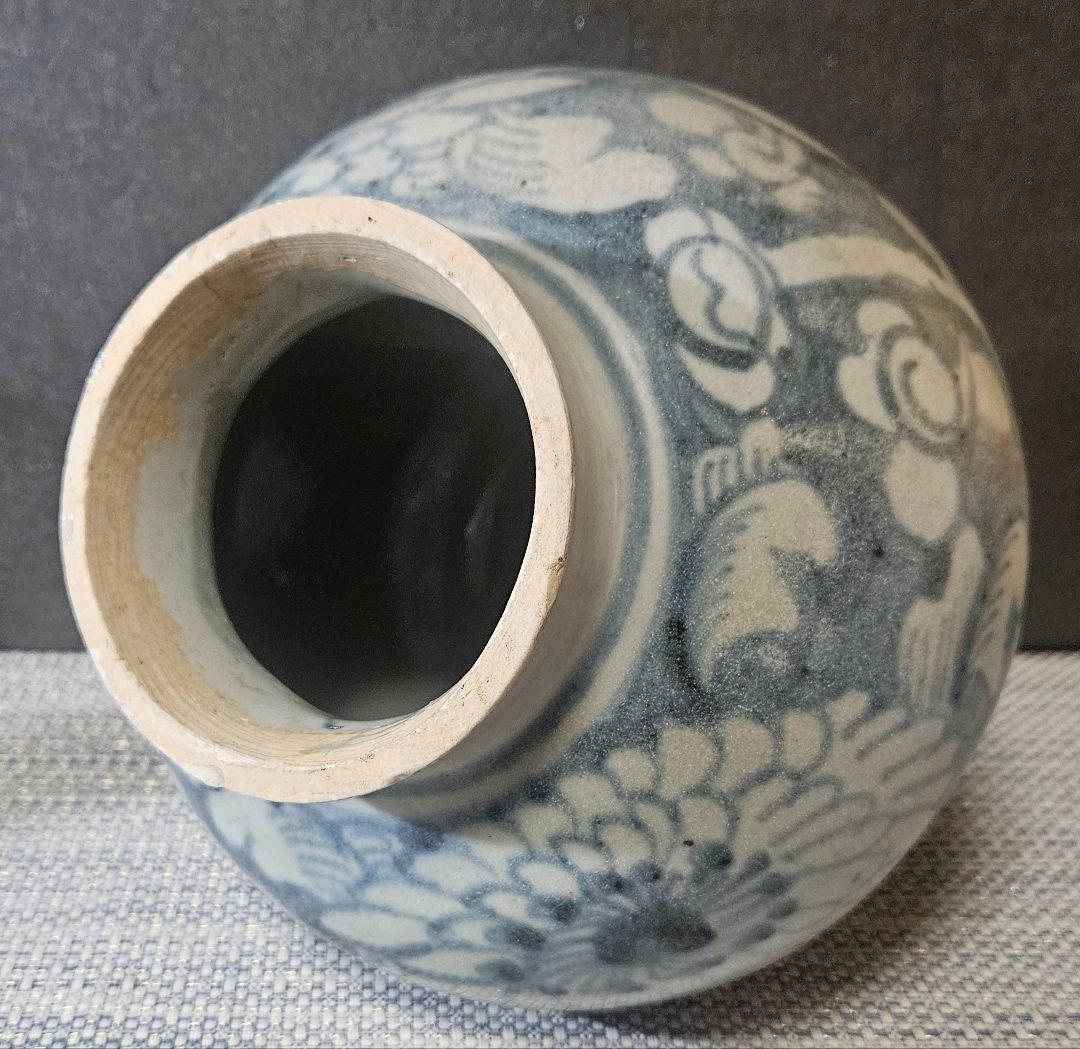 明朝 明代　中国古陶磁　中国南方系　青華　 古染付　花の図　胴継ぎ　壺　花入れ