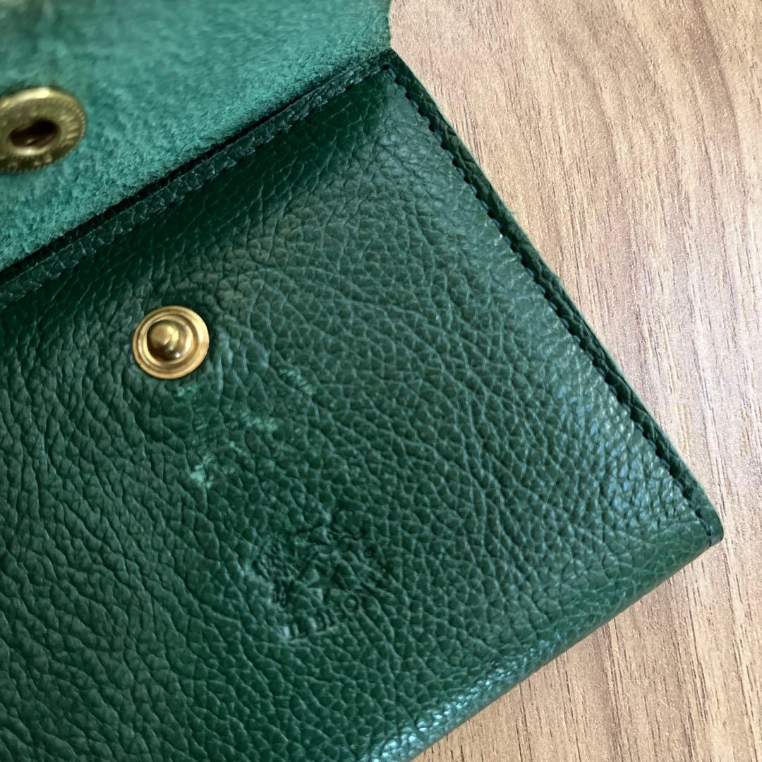 新品未使用　IL BISONTE グリーン 二つ折り財布
