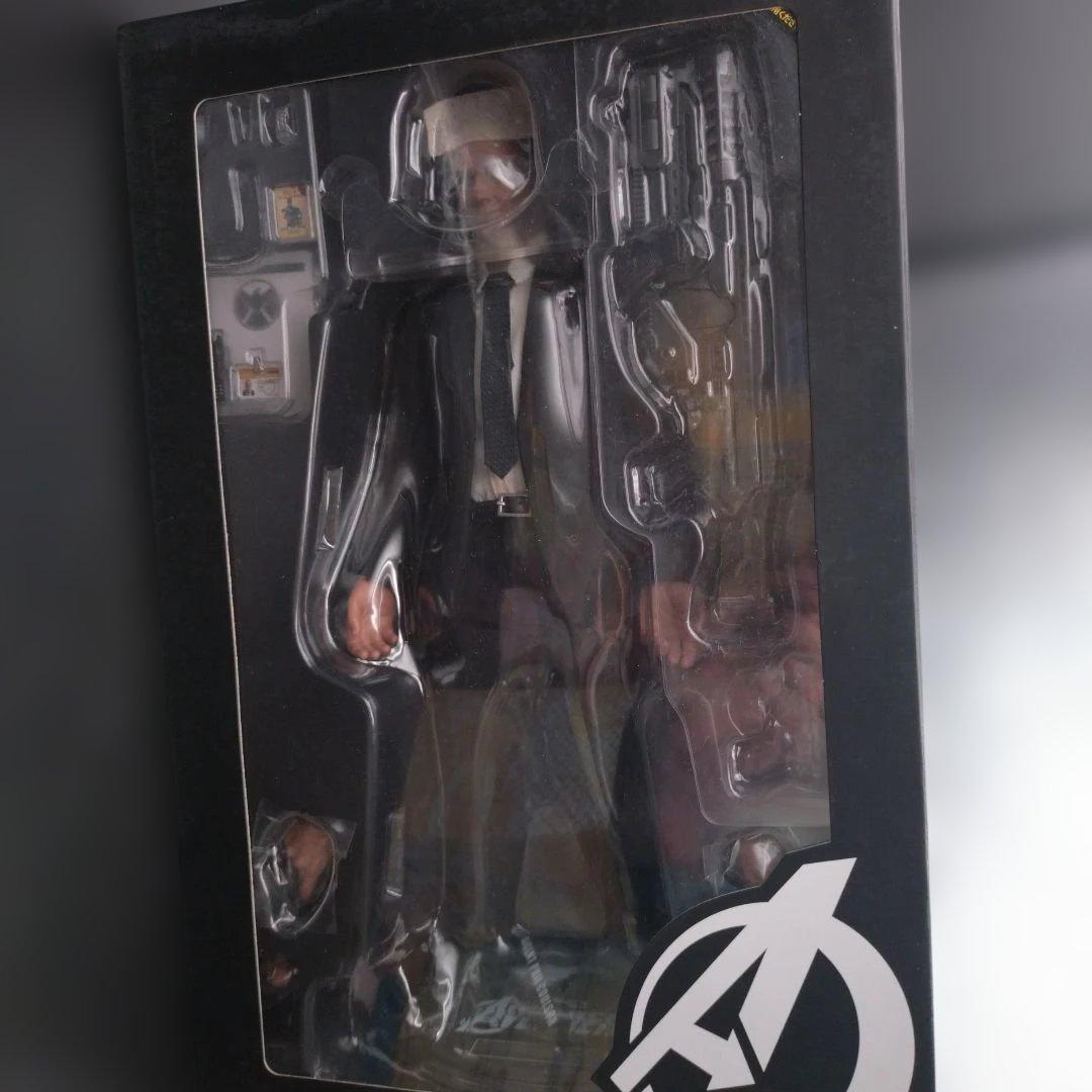 開封品　ホットトイズ　アベンジャーズ　エージェント・フィル・コールソン