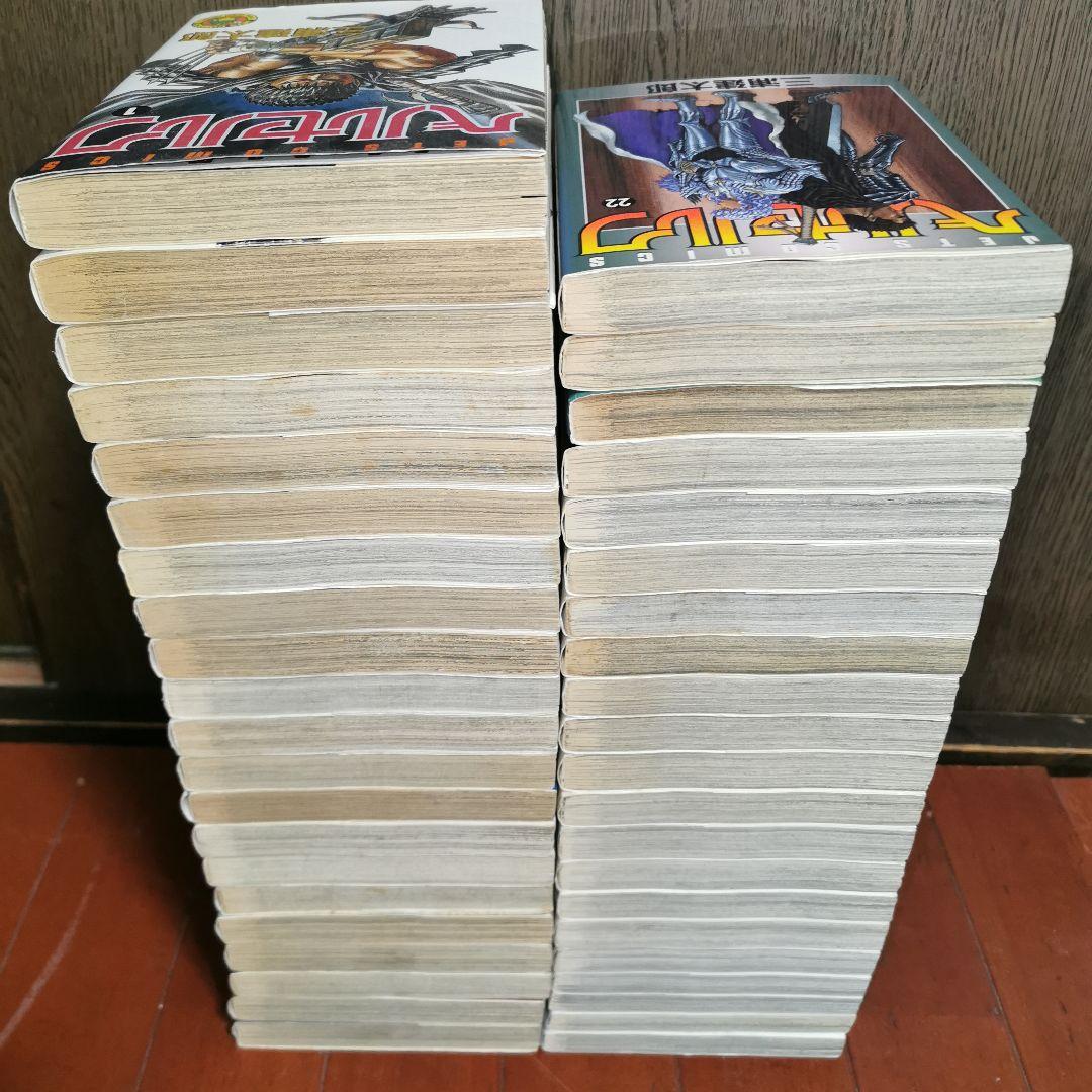 ベルセルク 1~42巻　　三浦 建太郎　　26冊初版