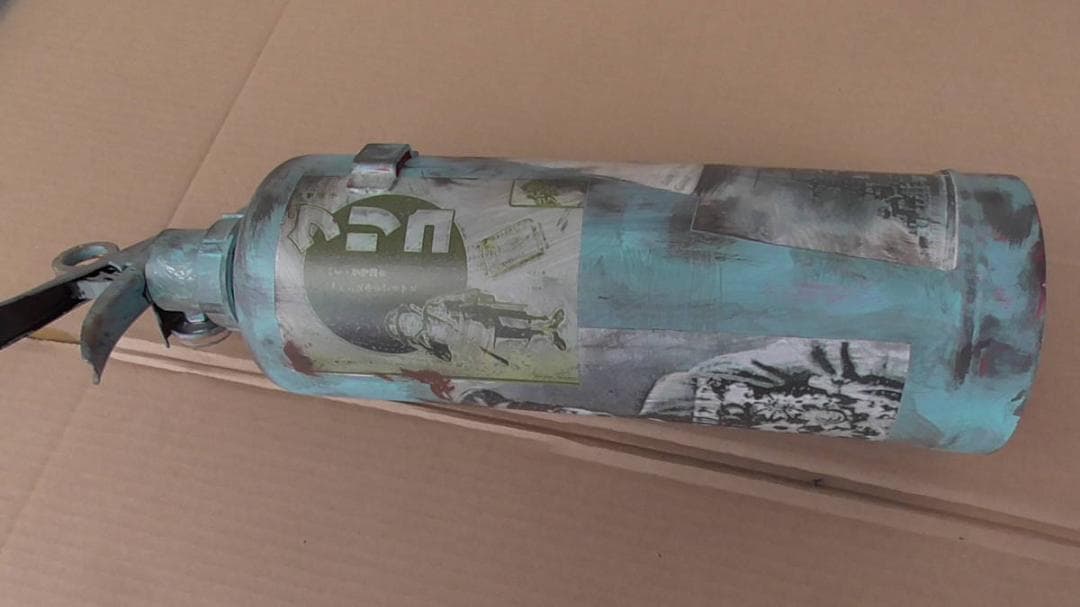 大日本帝国 戦艦大和 東条英機 バンク 本物の消火器 花瓶にも 空容器