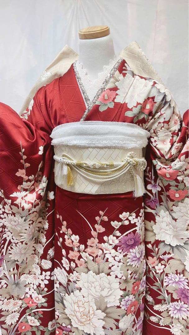 赤い花柄の振袖 振袖 成人式　振袖7点セット　振袖フルセット