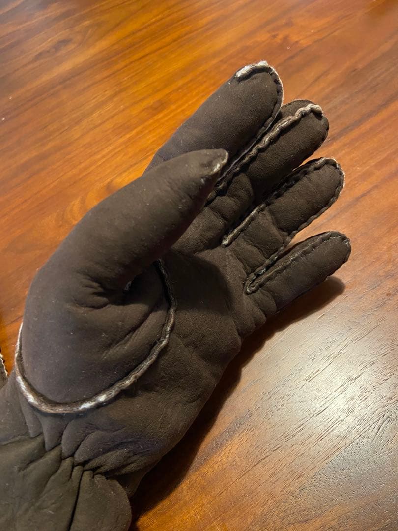 【新品・未使用】IL BISONTE　羊革手袋
