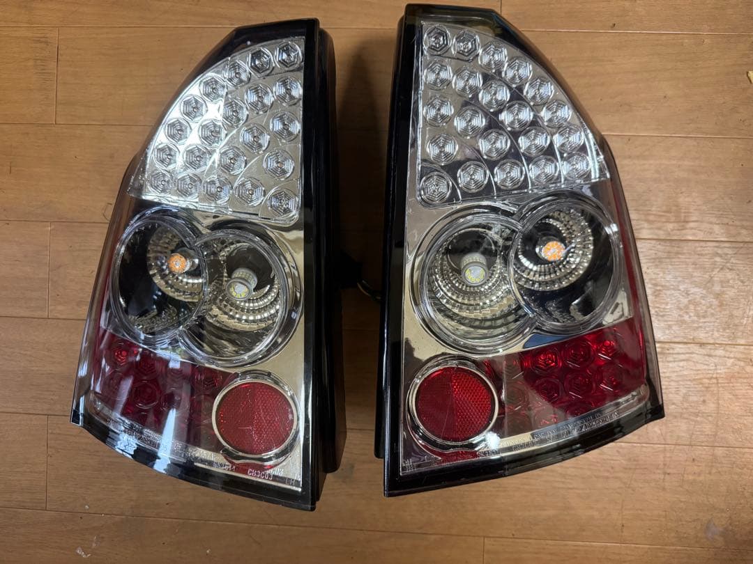 2005-2007y クライスラー 300C LEDテールライト