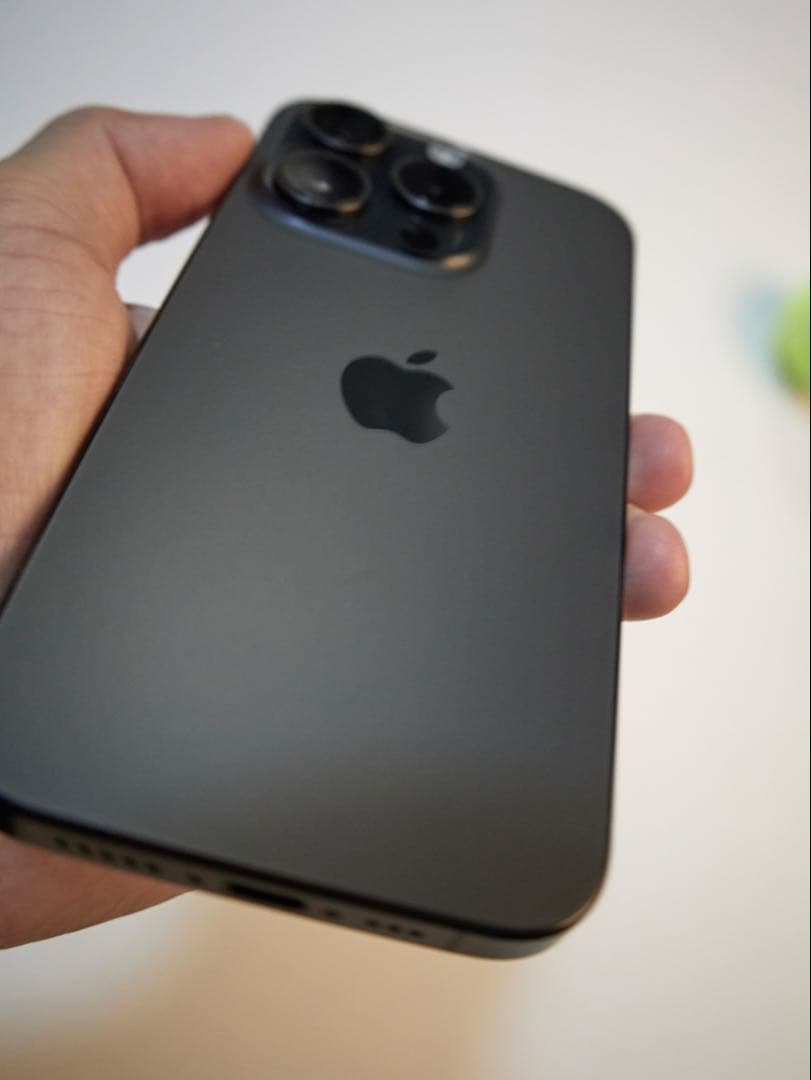 Apple iPhone 15 Pro 本体 128GB 美品