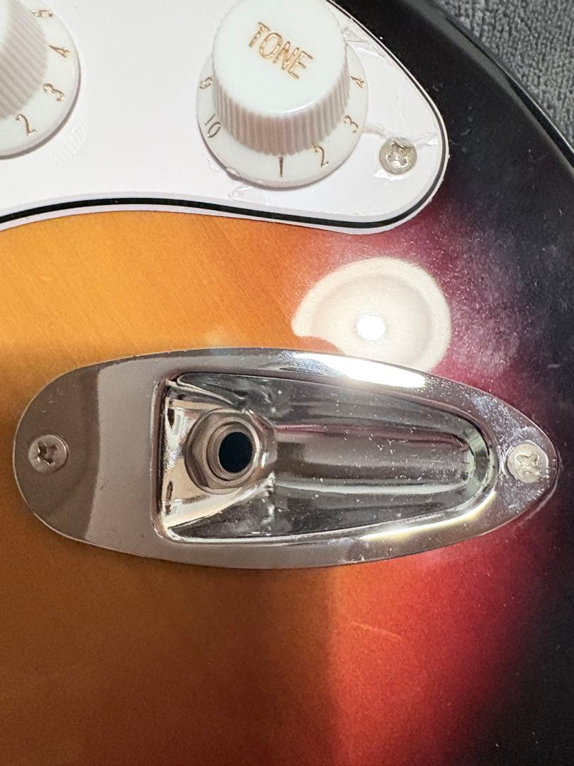 PLAYTECH ST250 Rich Sunburst エレキギター