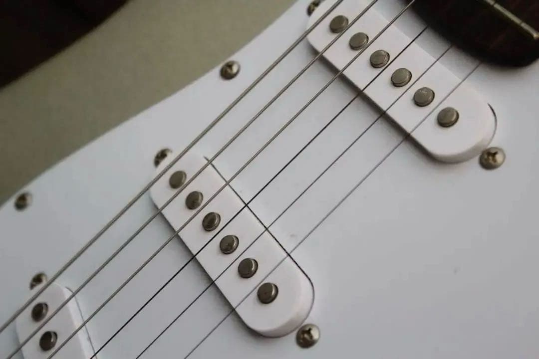 ほぼ未使用【PHOTOGENIC|ストラトキャスター・タイプ】