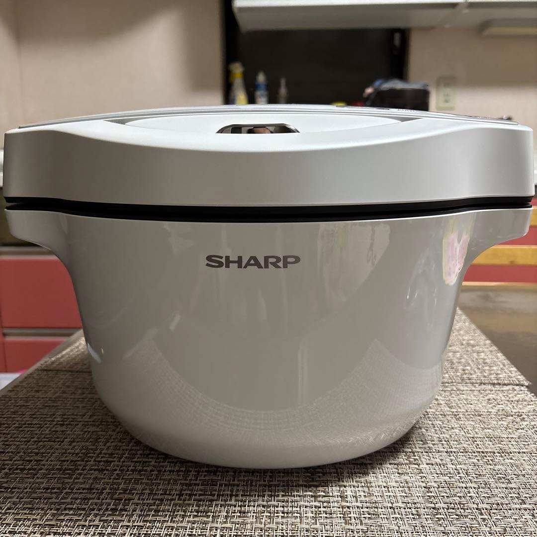 [未使用]SHARPシャープ ヘルシオホットクック 1.6L KN-HW16E