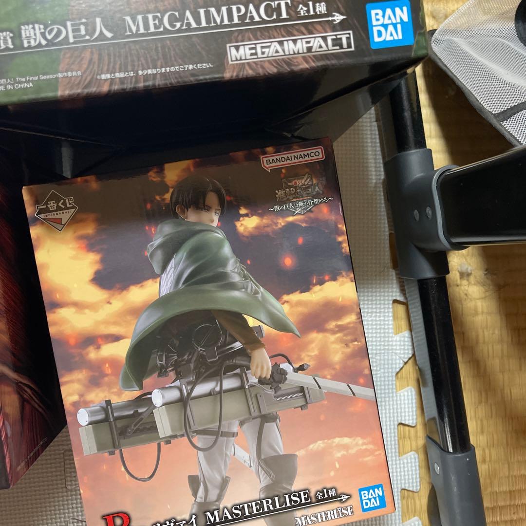 進撃の巨人 ラストワン & 獣の巨人 フィギュアセット