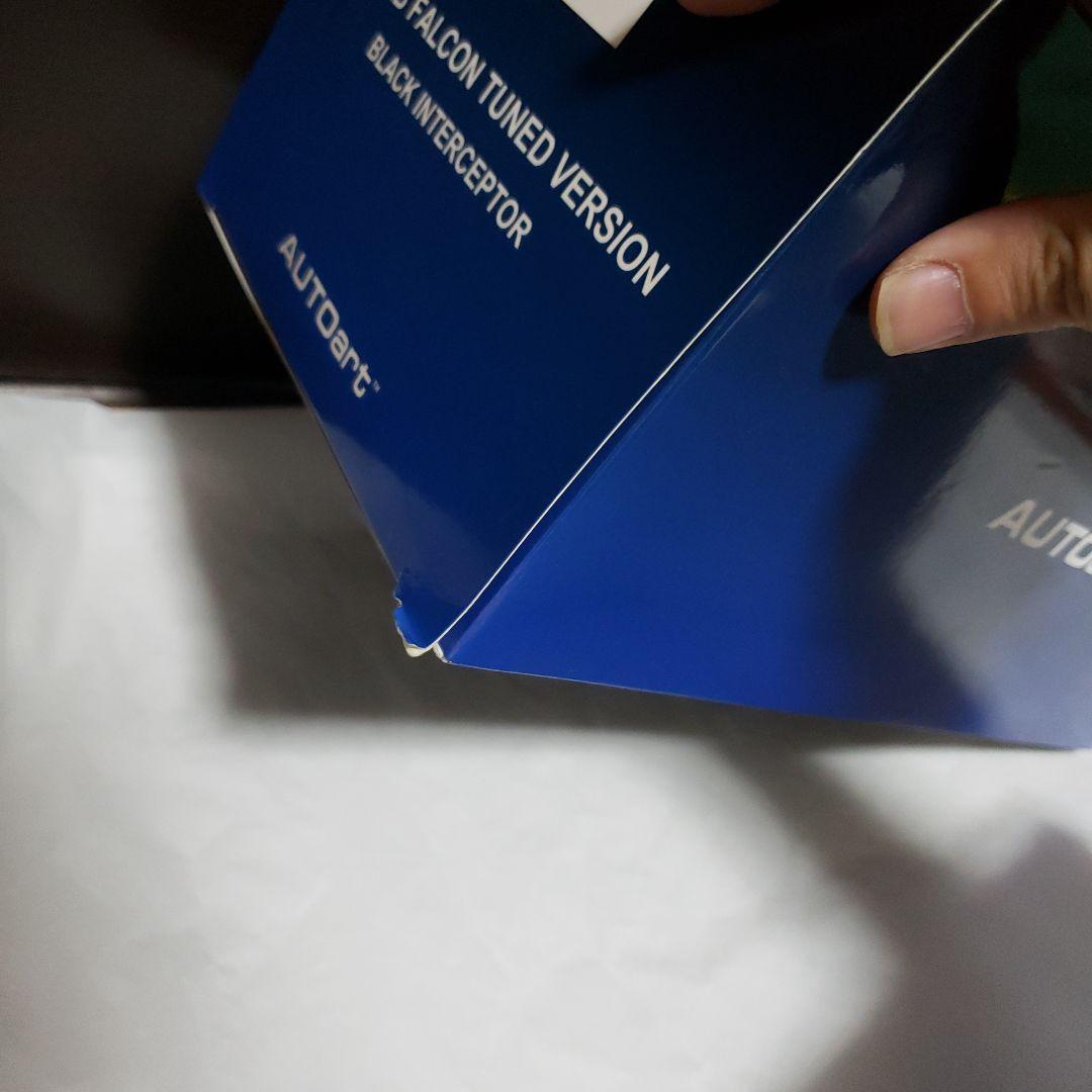 オートアート 1/18 マッドマックス　フォードファルコンXB インターセプター