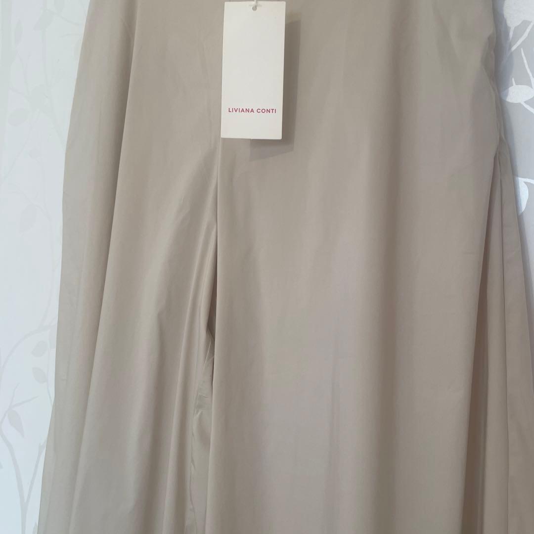 【新品】リビアナコンティ　パンツ　ワイドパンツ　ベージュ　ストレッチ　44 3L