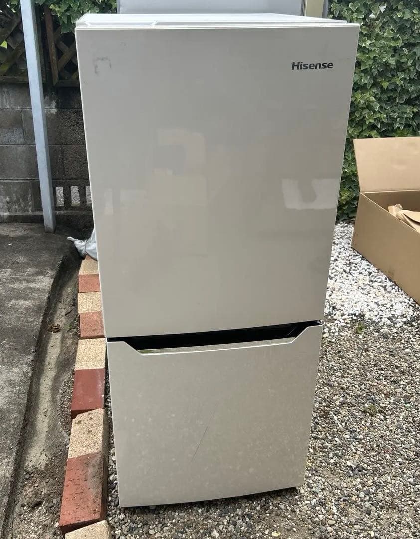 Hisense 2ドア冷蔵庫 HR-D1301 2016年式