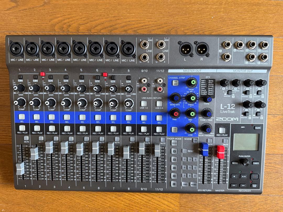 ZOOM L-12 デジタルミキサー