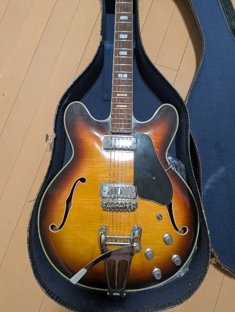 60s España Guitar 335 type