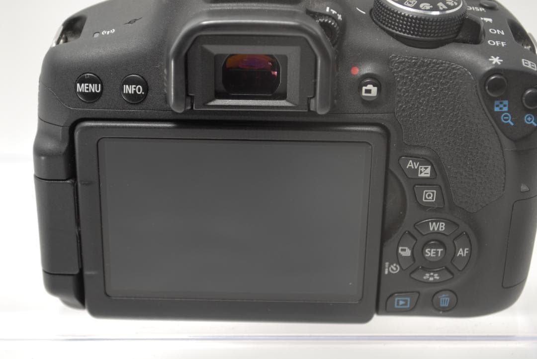 ☘️美品✨トリプルレンズキット✨Wi-Fi内蔵☘️ Canon Kiss X8i