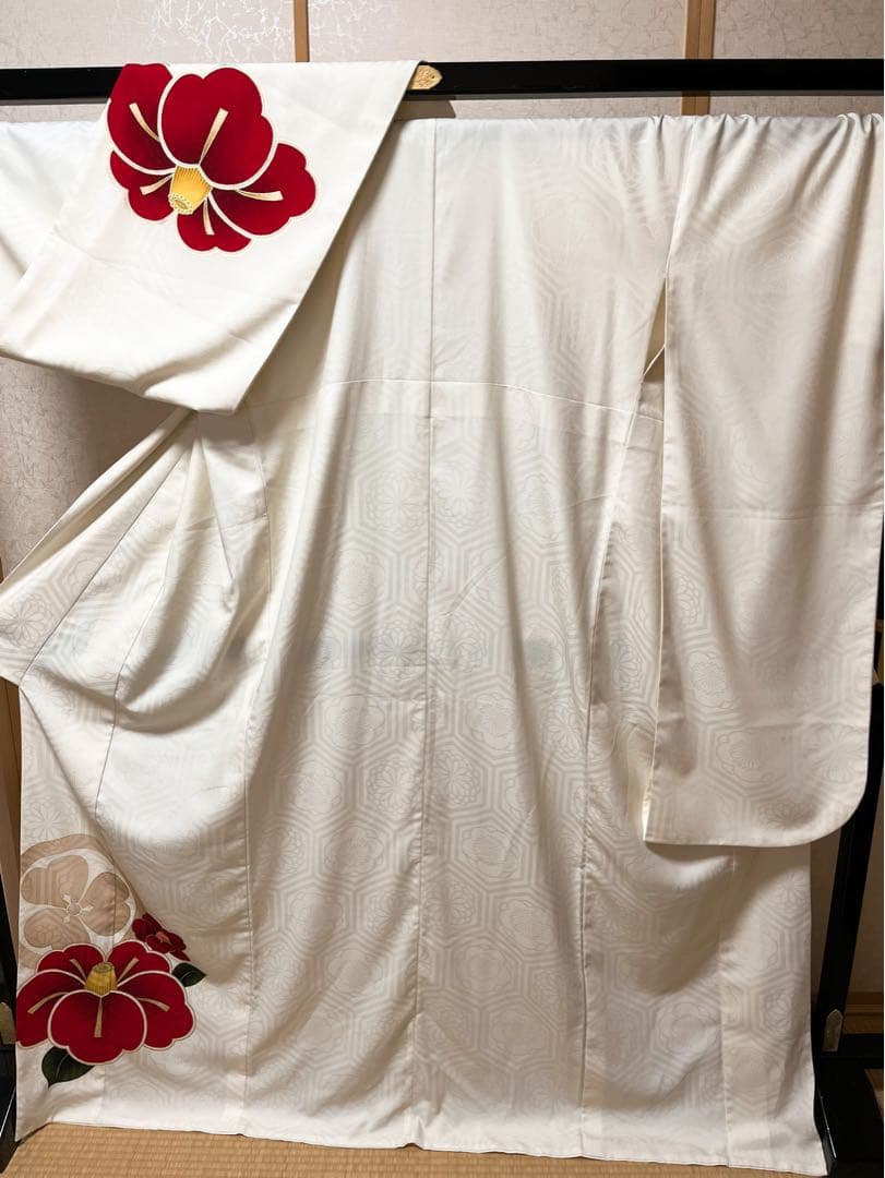 振袖No.30 白地に赤椿　成人式　卒業式　振袖