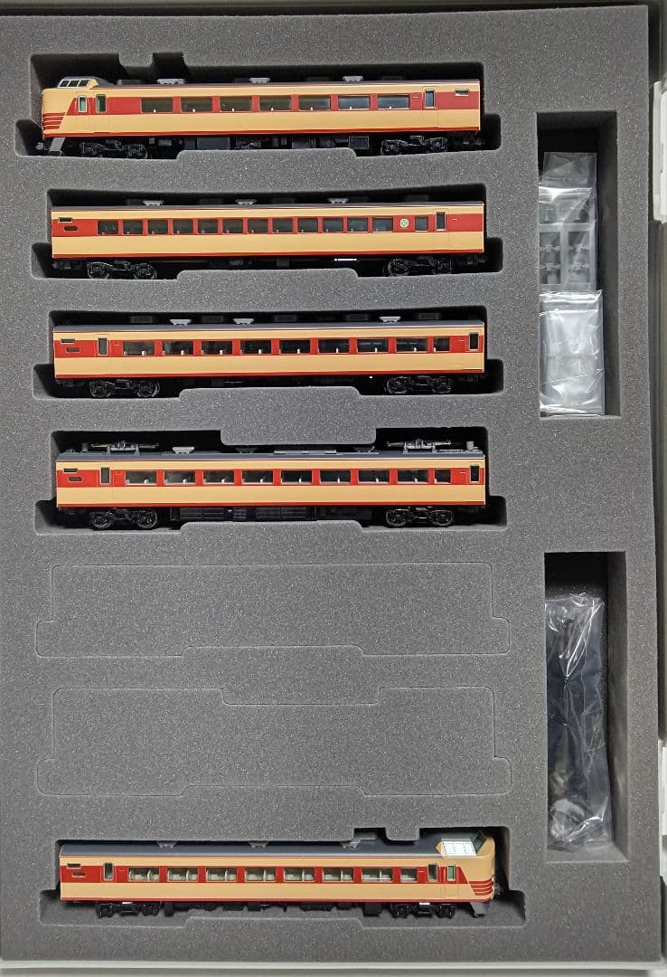 タイムセール‼️新品未使用TOMIX国鉄183-0系 特急電車 基本+増結⑨両